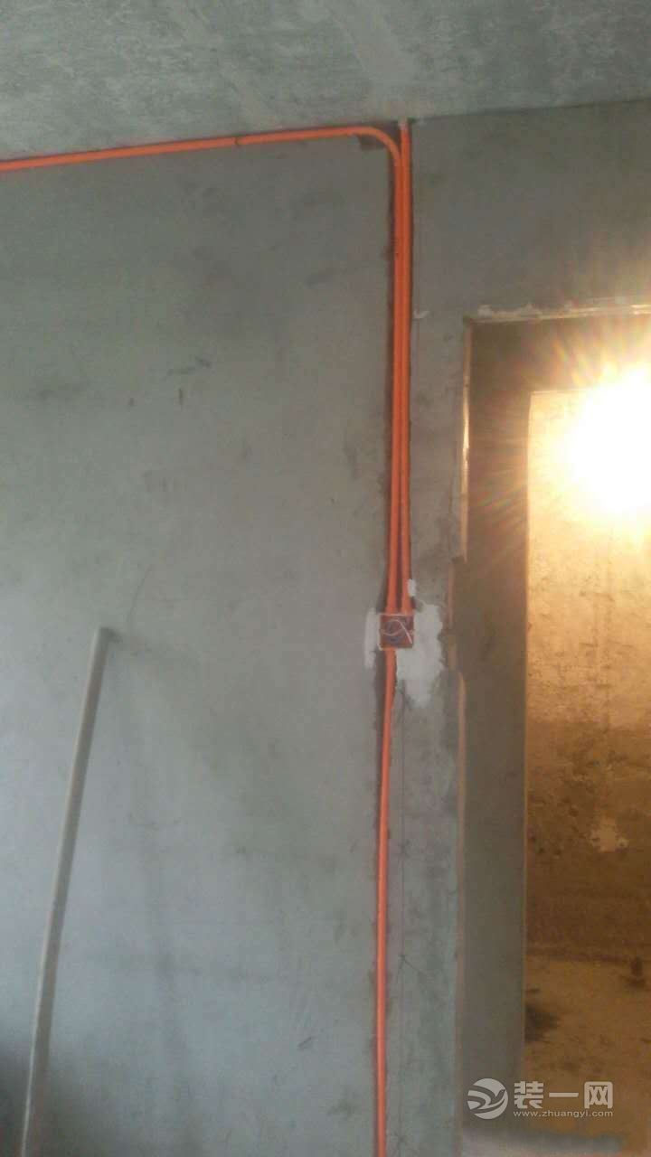 40平米两居室电路改造篇和贴瓷砖篇